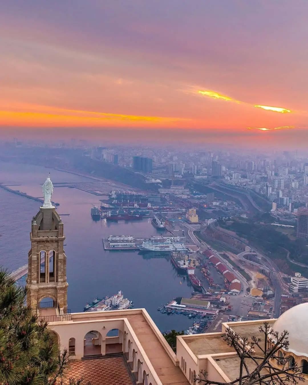 Oran Travel Guide: Rai Music, History & Mediterranean Vibes