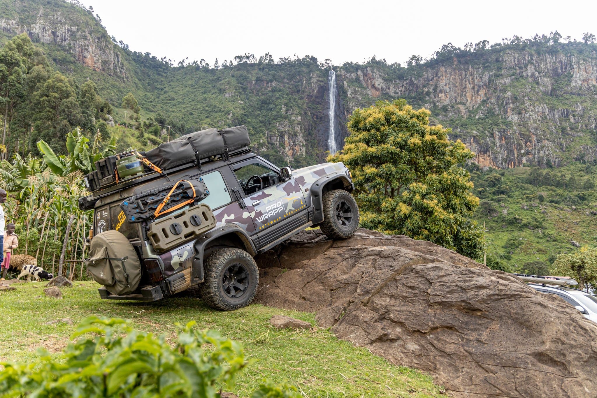 Self-Drive vs Guided Safari in Kenya: Costs, Safety & Routes